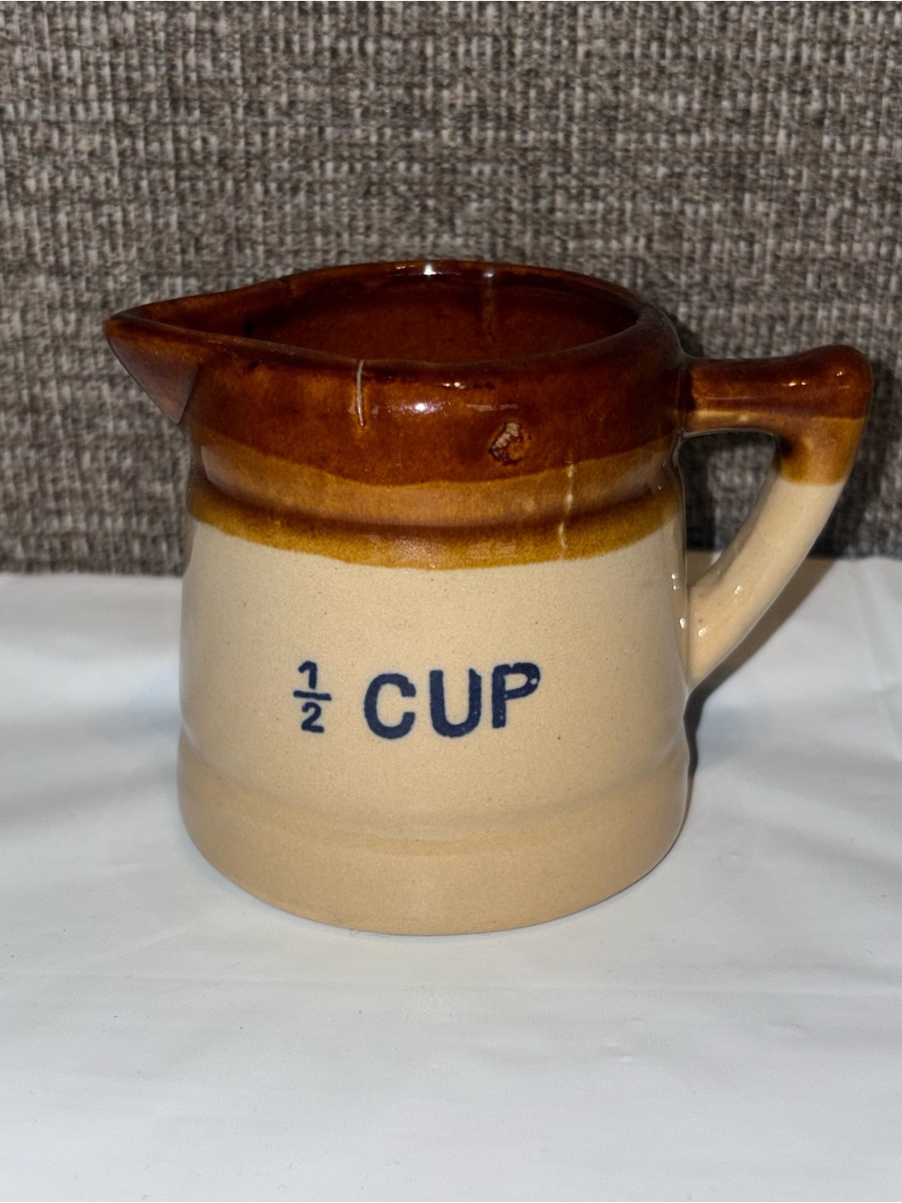 Vintage Stoneware Measuring 1/2 Cup Brown Crock Pitcher Handled Pour Spout Wheat